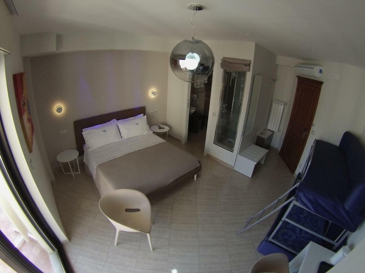 Sonevi Rooms Naples Exterior photo