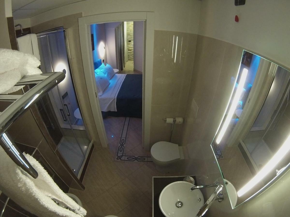 Sonevi Rooms Naples Exterior photo