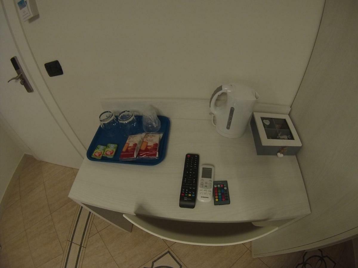 Sonevi Rooms Naples Exterior photo