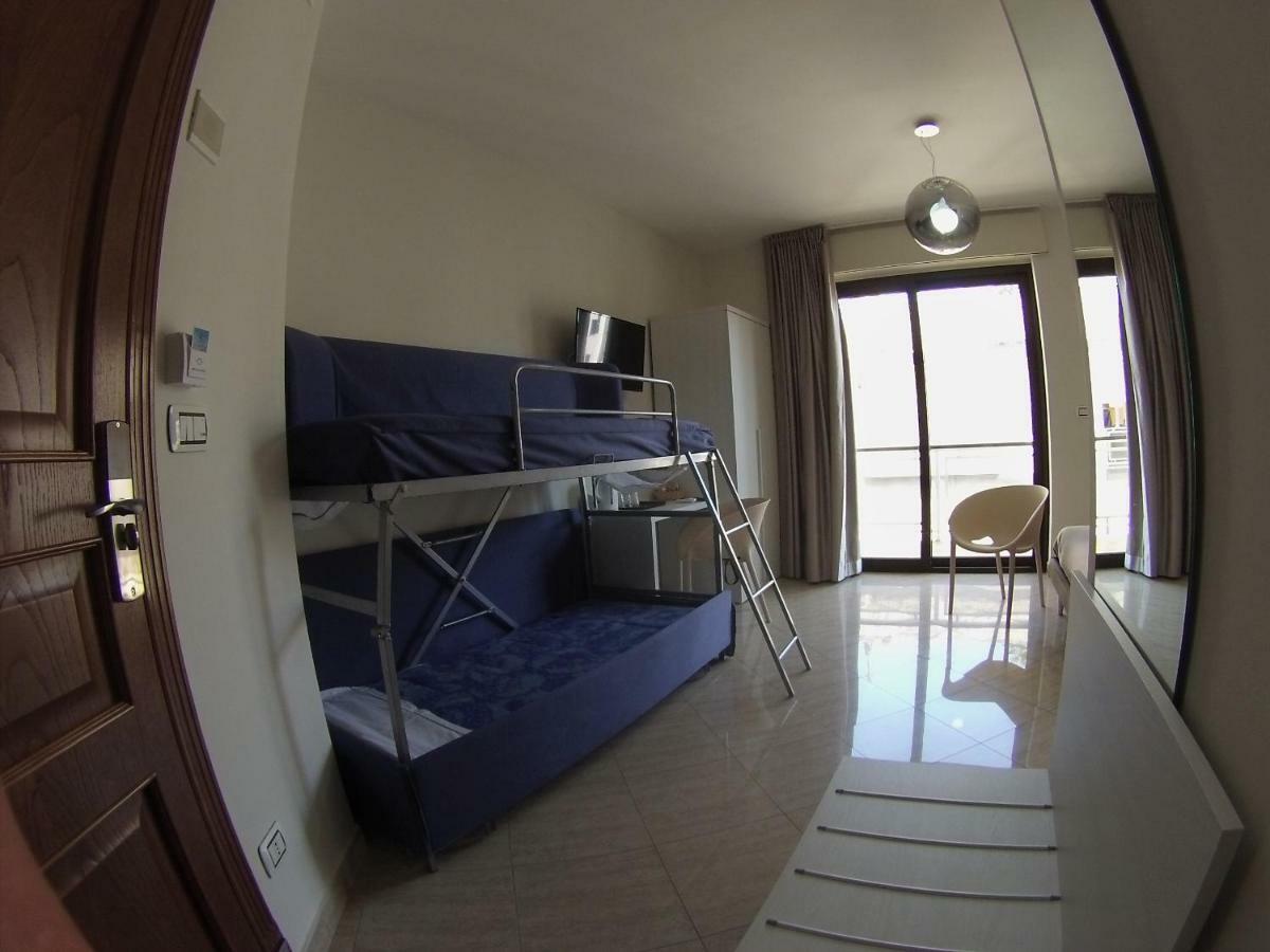 Sonevi Rooms Naples Exterior photo