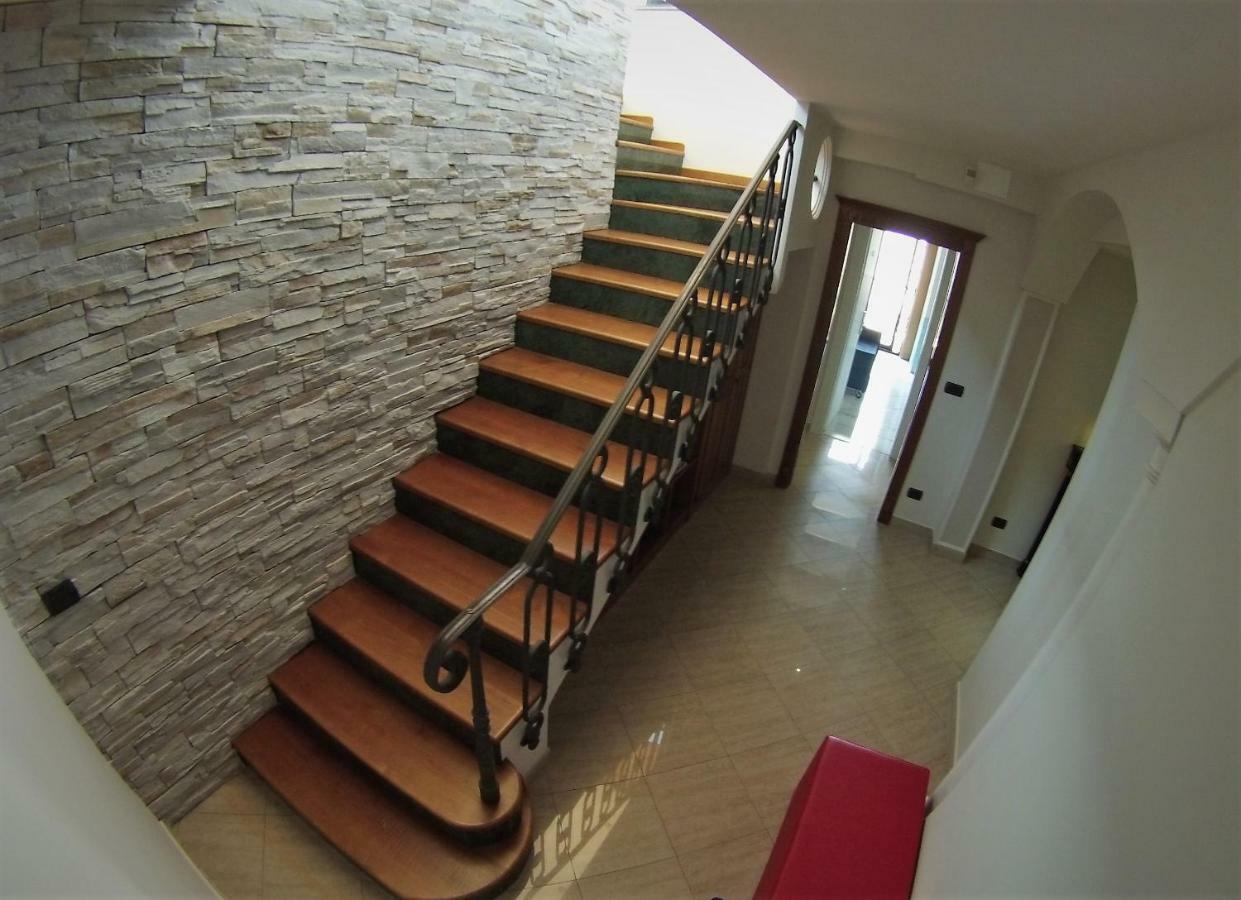 Sonevi Rooms Naples Exterior photo